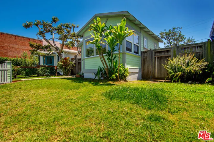 664 Marine Street, Santa Monica, California 90405