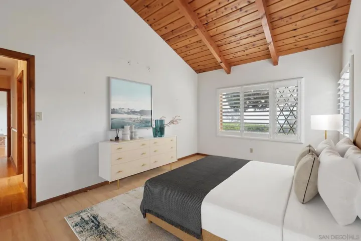 7850 Torrey Lane, La Jolla, California 92037