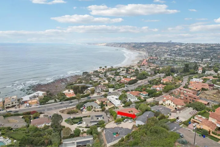 7850 Torrey Lane, La Jolla, California 92037