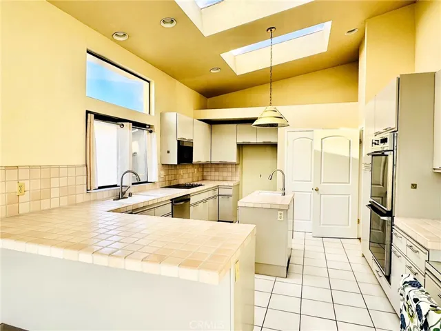 6412 Via Baron, Rancho Palos Verdes, California 90275