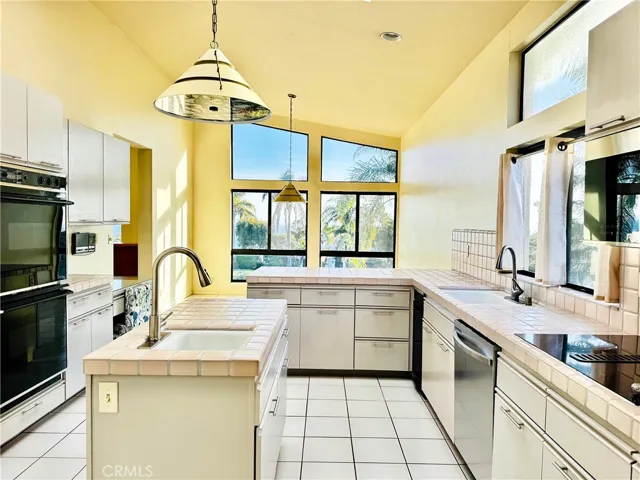 6412 Via Baron, Rancho Palos Verdes, California 90275