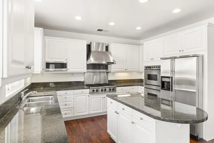 5534 Havenridge Way, San Diego, California 92130