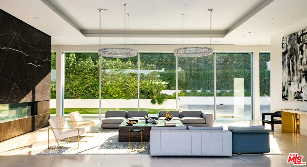 642 Perugia Way, Los Angeles, California 90077 home-pic-36