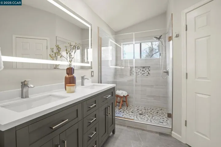 441 Orchard View Ave, Martinez, California 94553