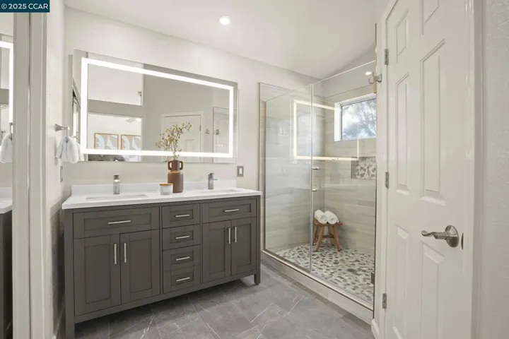 441 Orchard View Ave, Martinez, California 94553