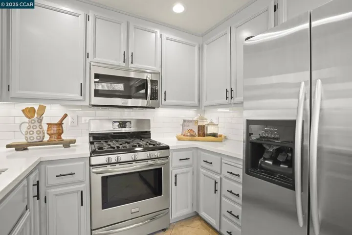 441 Orchard View Ave, Martinez, California 94553