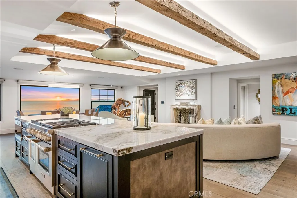 2040 Ocean Way, Laguna Beach, California 92651, 2 Bedrooms Bedrooms, ,3 BathroomsBathrooms,Residential,For Sale,Ocean,LG25011189
