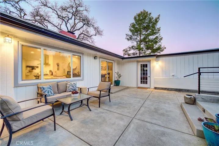 5490 Fresno Avenue, Atascadero, California 93422