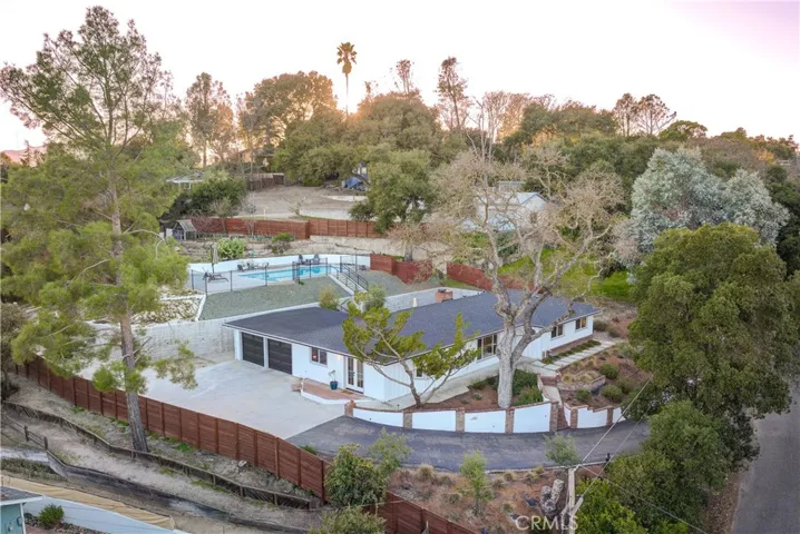 5490 Fresno Avenue, Atascadero, California 93422