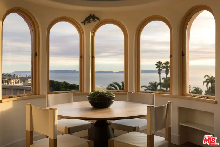 93 Laurel Drive, Rancho Palos Verdes, California 90275