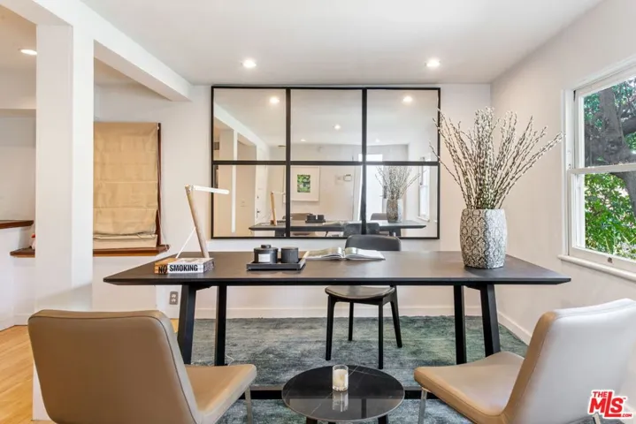 3487 Oak Glen Drive, Los Angeles, California 90068
