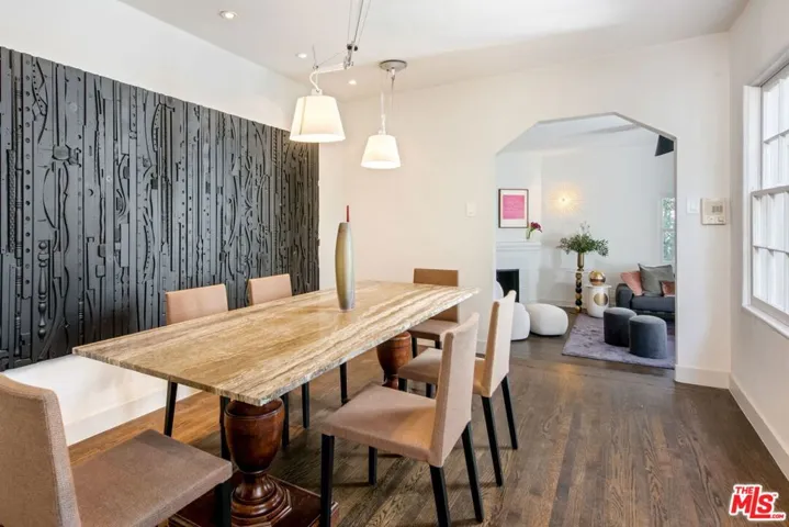 3487 Oak Glen Drive, Los Angeles, California 90068