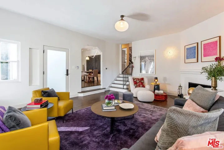 3487 Oak Glen Drive, Los Angeles, California 90068