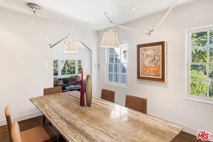 3487 Oak Glen Drive, Los Angeles, California 90068