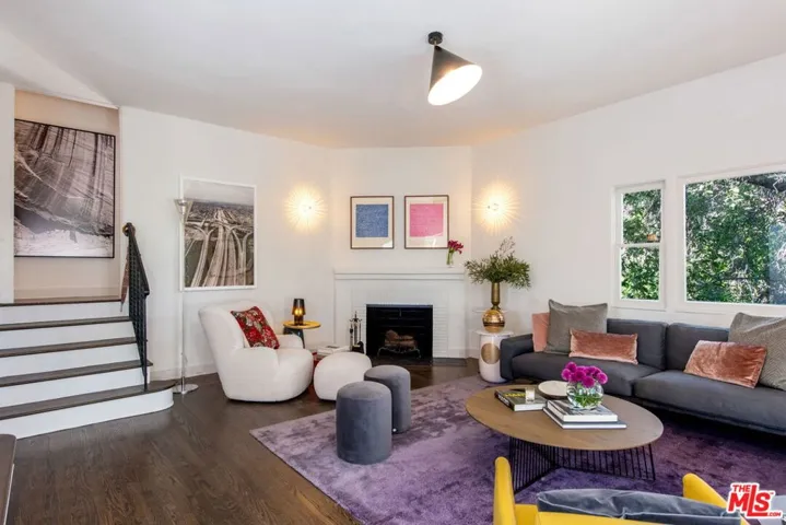 3487 Oak Glen Drive, Los Angeles, California 90068