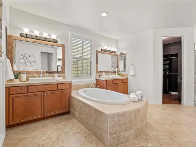 19669 Mathilde Lane, Saugus, California 91350