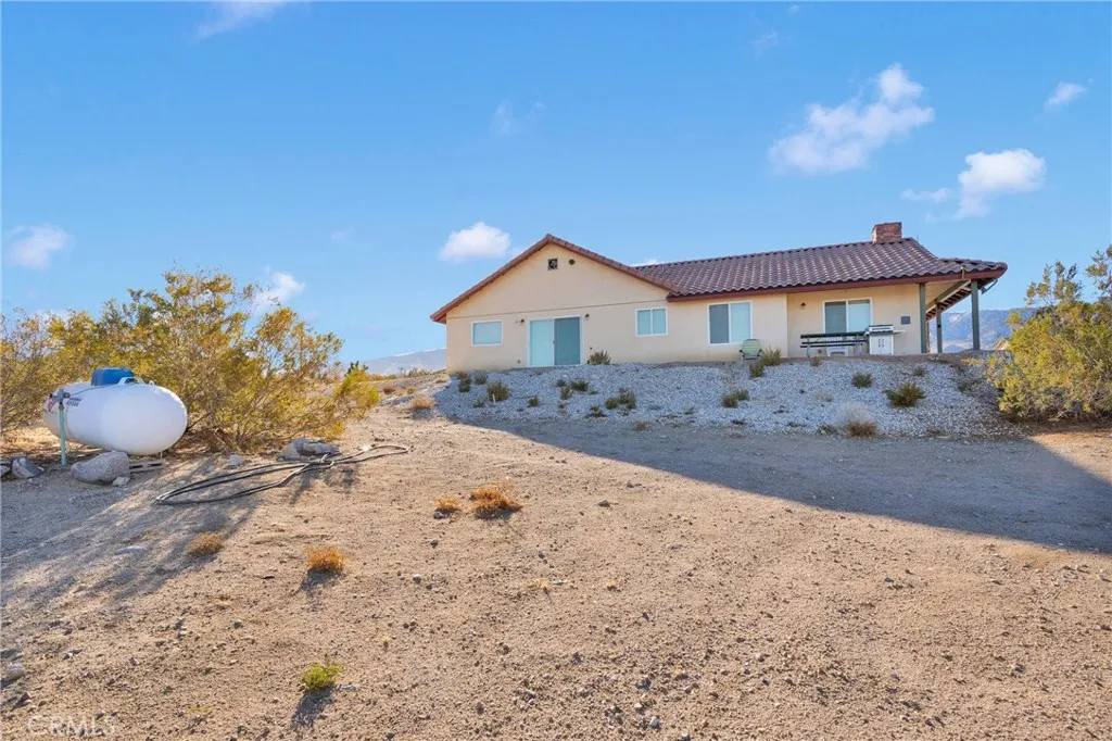 32758 Spinel Road, Lucerne Valley, California 92356 home-pic-31