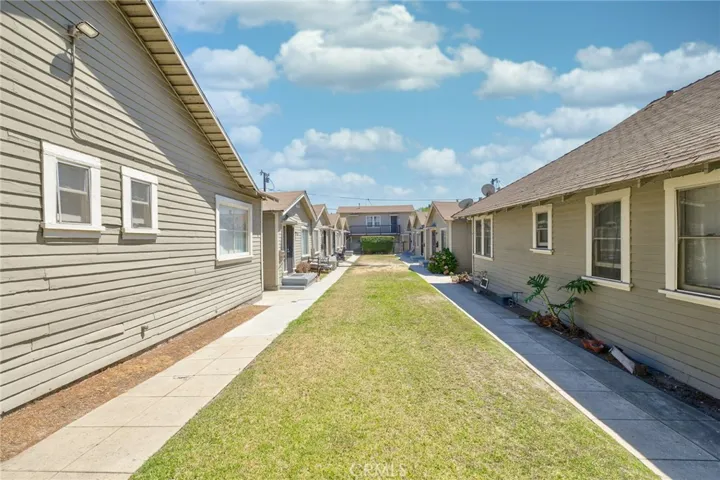 818 Myrtle Avenue 1, Inglewood, California 90301