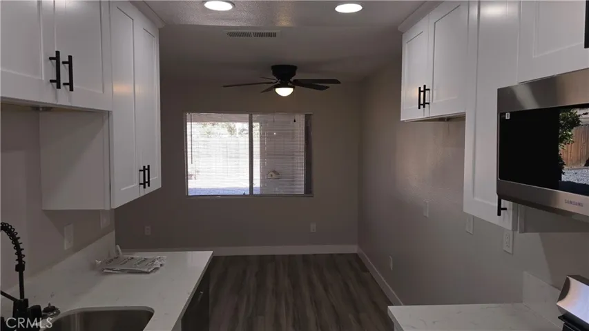 2022 La Mesa Court, Hemet, California 92545