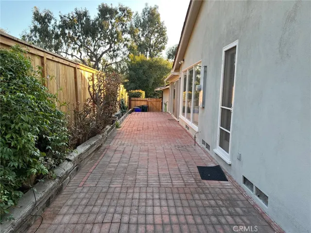 Side Yard 1