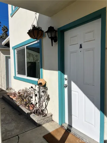 FRONT DOOR