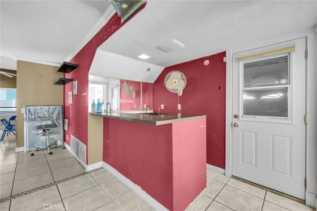 5958 Quiroz Drive, Jurupa Valley, California 92509 home-pic-12