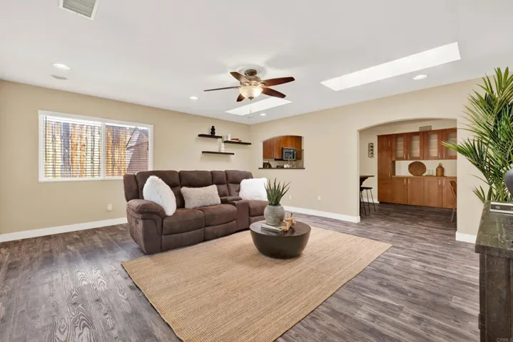 10126 Ashdale Lane, Santee, California 92071