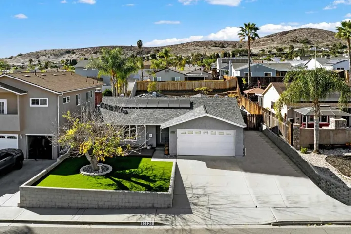 10126 Ashdale Lane, Santee, California 92071