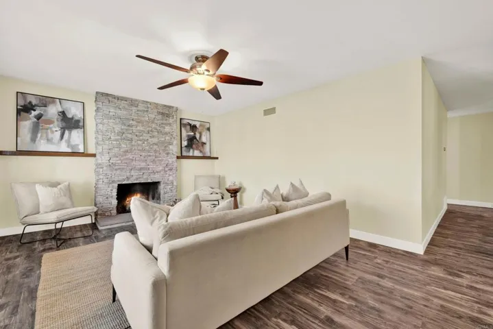 10126 Ashdale Lane, Santee, California 92071