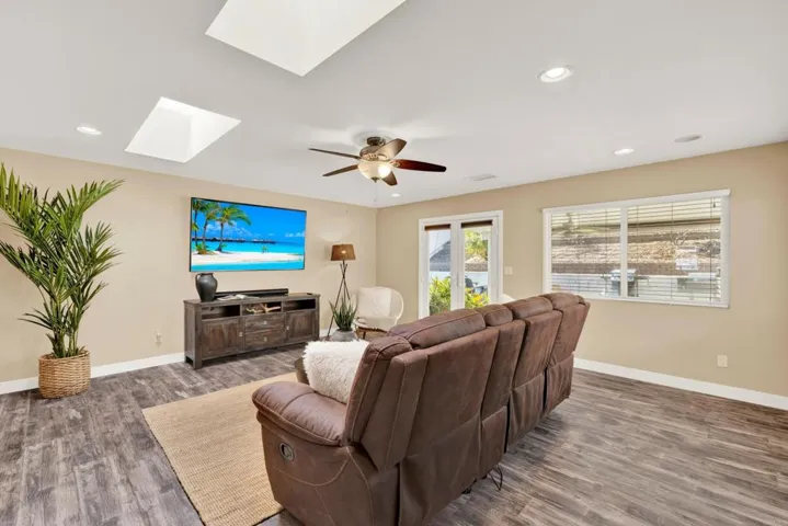 10126 Ashdale Lane, Santee, California 92071