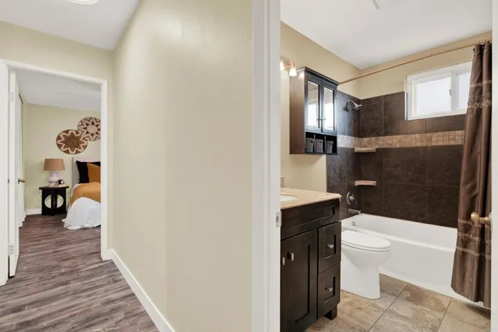 10126 Ashdale Lane, Santee, California 92071