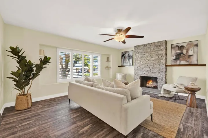 10126 Ashdale Lane, Santee, California 92071