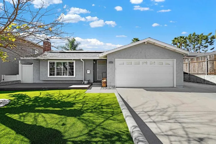 10126 Ashdale Lane, Santee, California 92071
