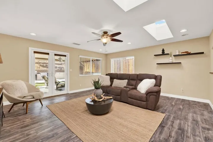 10126 Ashdale Lane, Santee, California 92071