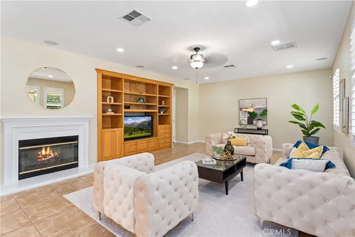 5802 E Treehouse Lane, Anaheim Hills, California 92807