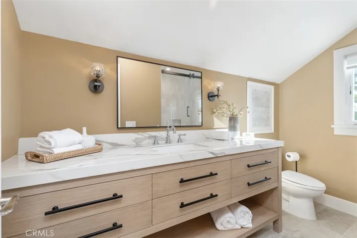 Full Bath upstairs