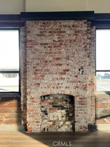 Exposed brick 1st floor