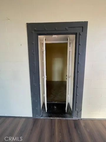 Additional vault room