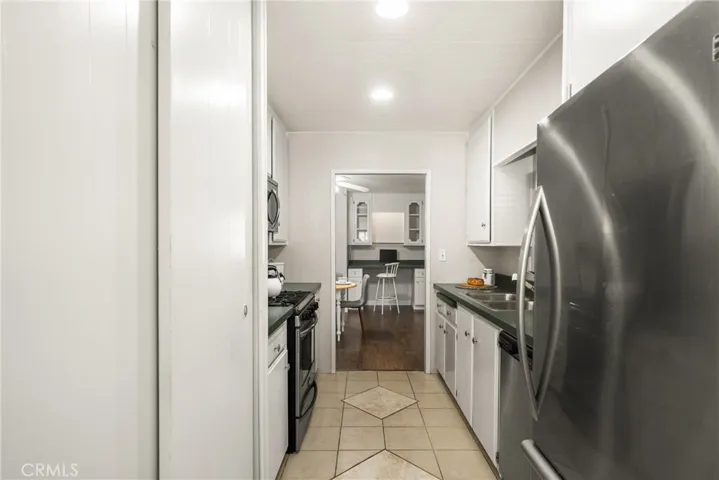16742 Lake Forest Lane, Yorba Linda, California 92886