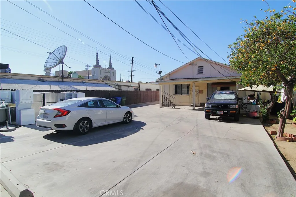 1108 N Kenmore Avenue, Los Angeles, California 90029 home-pic-14