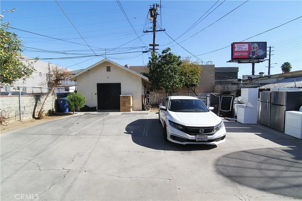 1108 N Kenmore Avenue, Los Angeles, California 90029 home-pic-12
