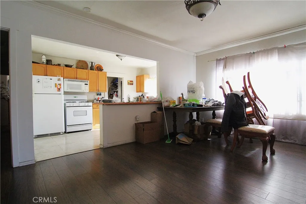 1108 N Kenmore Avenue, Los Angeles, California 90029 home-pic-26