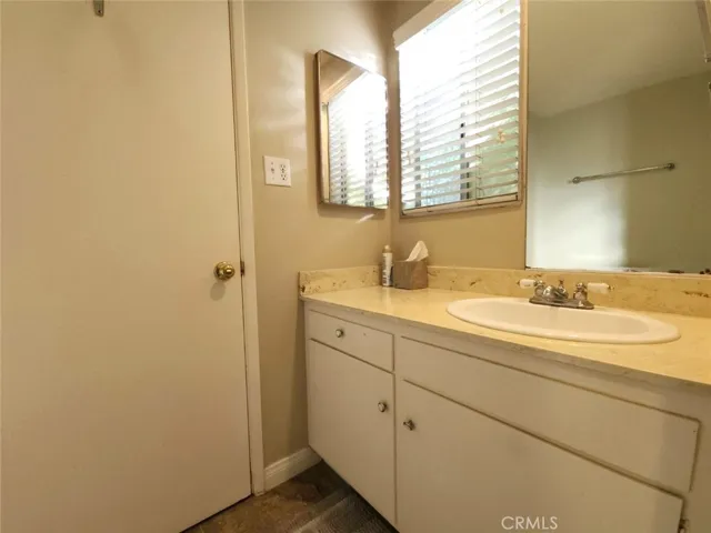 Master 1/2 Bath