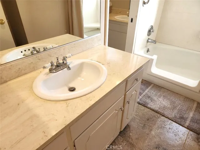 Main Bath Vanity