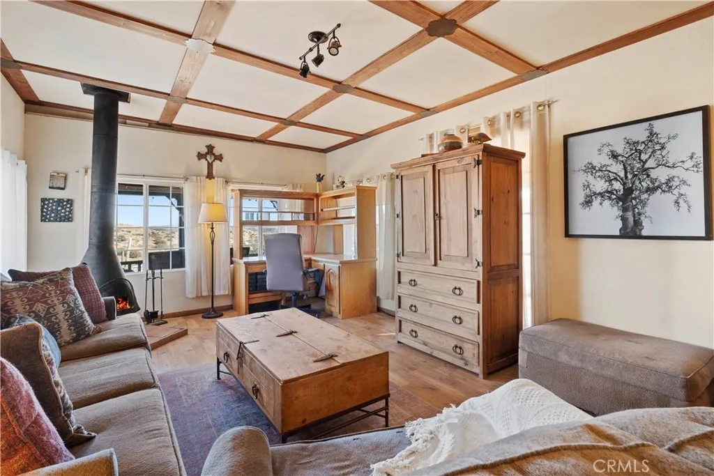 2860 Orange Trail, Pioneertown, California 92268 home-pic-12