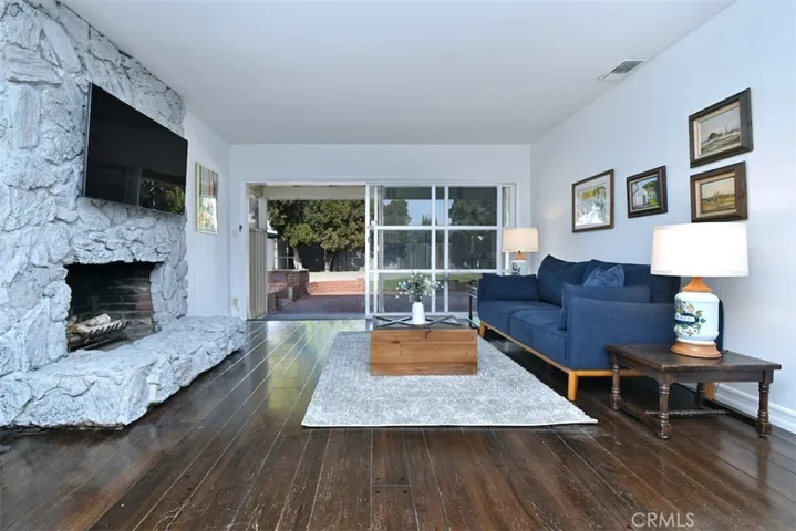 14541 Addison Street, Sherman Oaks, California 91403
