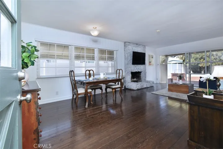 14541 Addison Street, Sherman Oaks, California 91403
