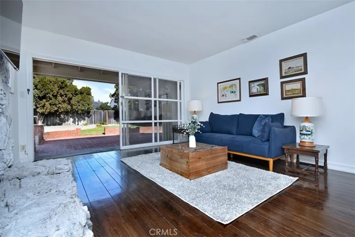 14541 Addison Street, Sherman Oaks, California 91403