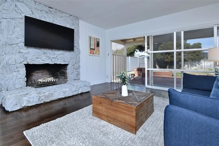 14541 Addison Street, Sherman Oaks, California 91403