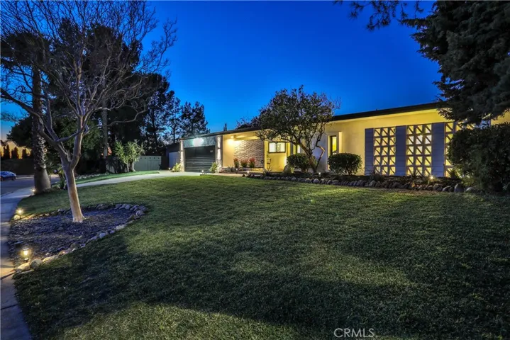 253 W Monterrey Drive, Claremont, California 91711